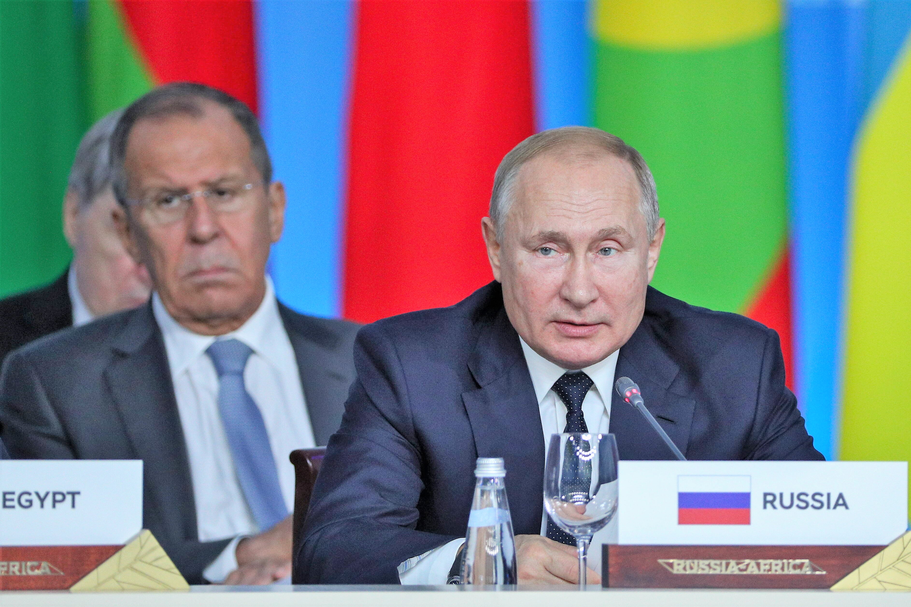 Feiger Putin reist nicht zum G-20 Gipfel - Erlässt sich von Außenminister Lawrow vertreten!