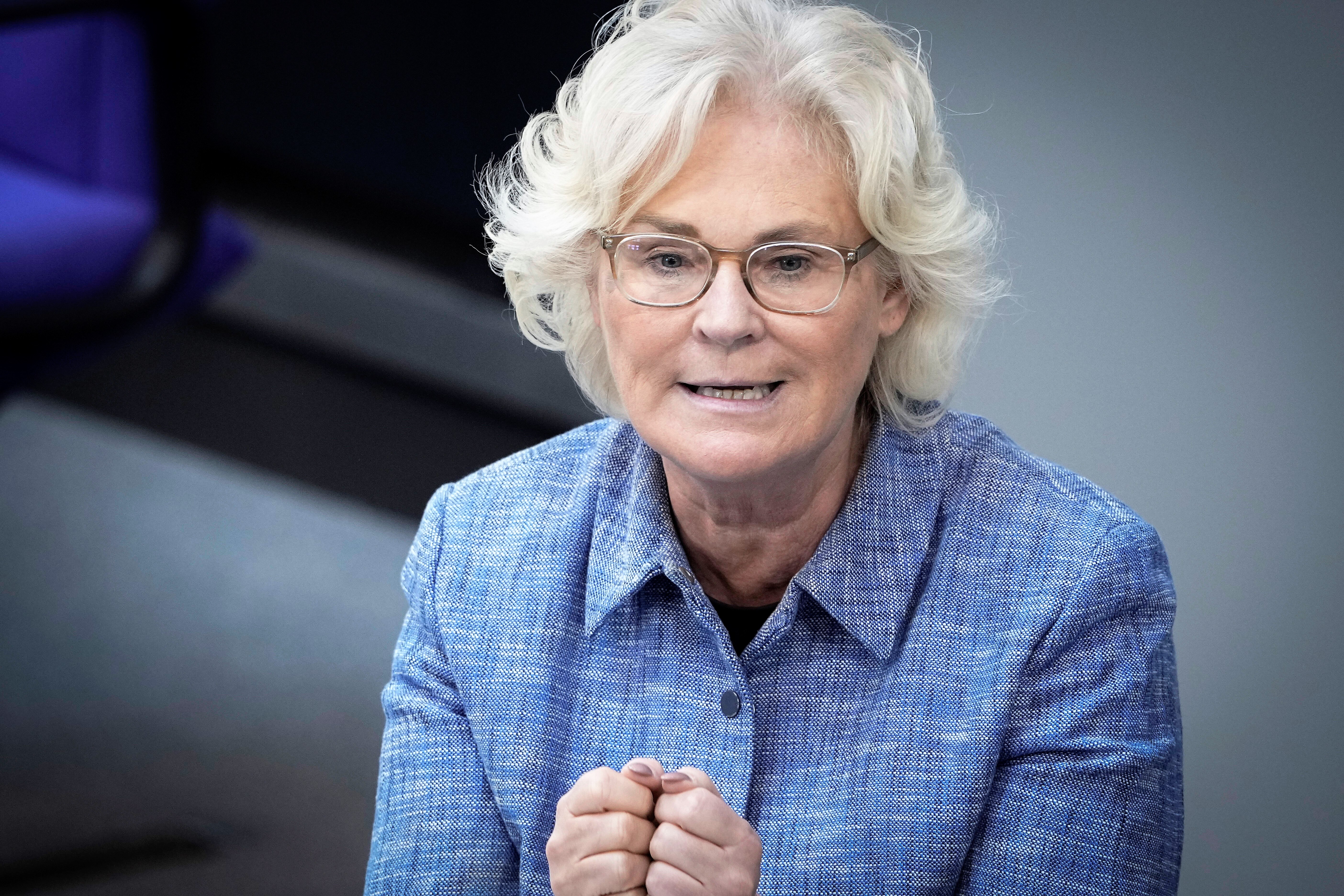 Skandalministerin Lambrecht - so reagiert Kanzler Scholz jetzt!