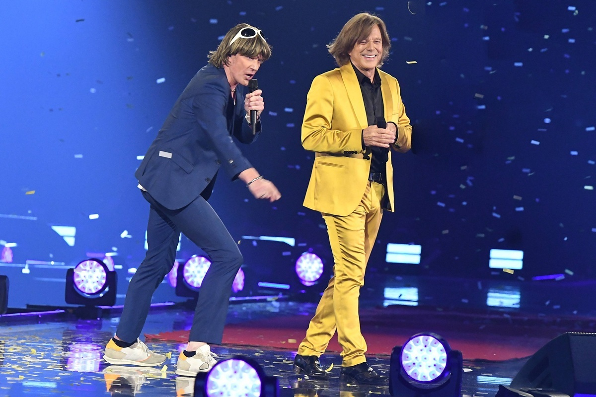 Megapark-Moment: Mickie Krause stoppt Auftritt – ganze Halle singt für Jürgen Drews