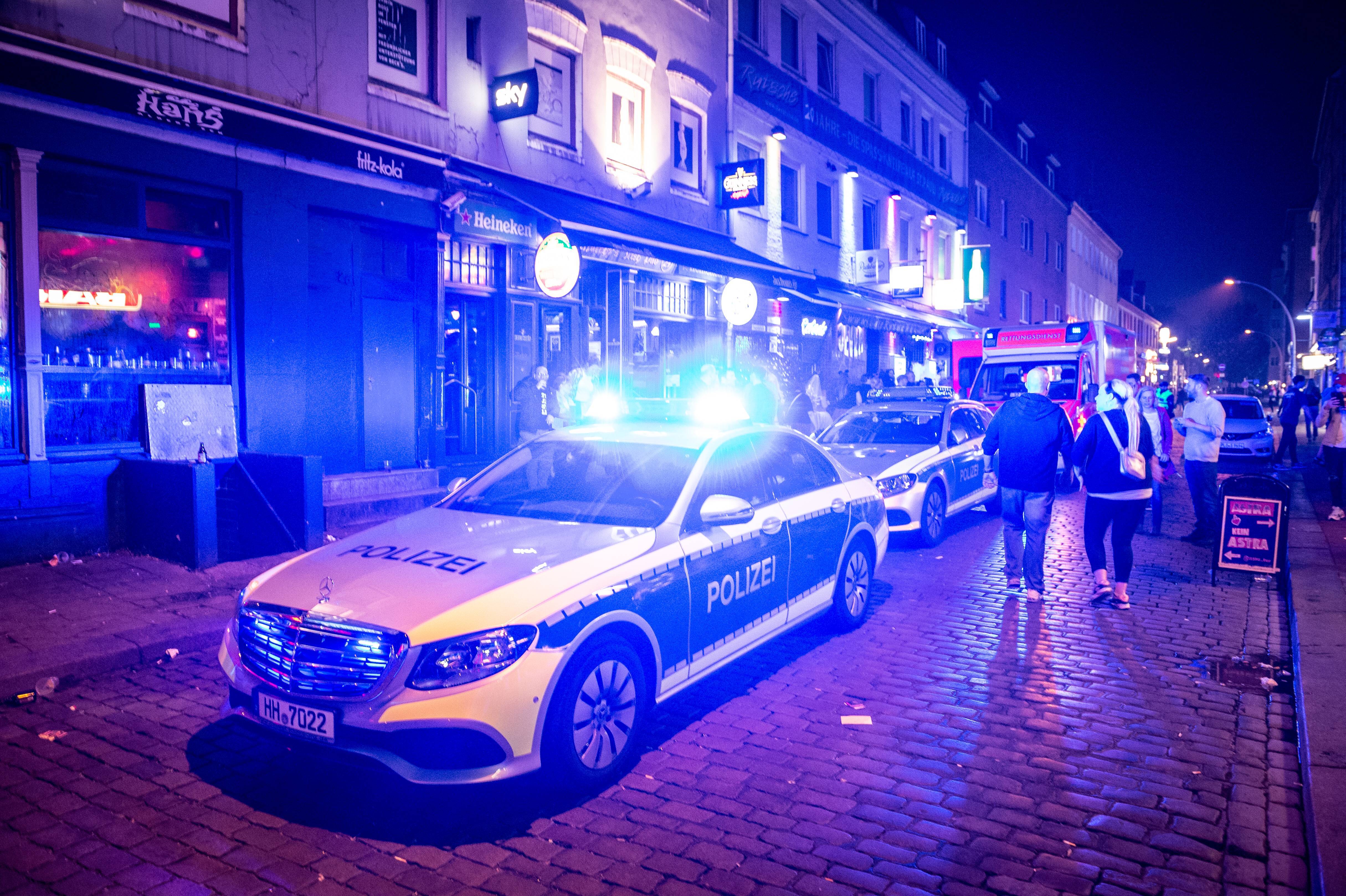 Drama in NRW – Polizist  erschießt mit Messer bewaffneten Angreifer!